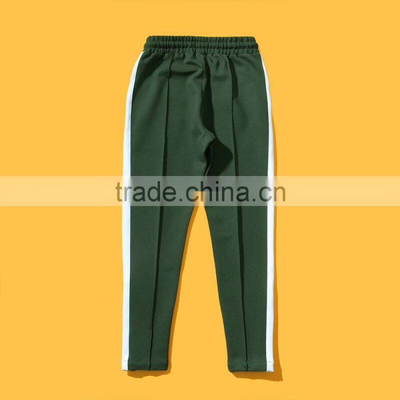 2017 fashion women fitness joggers track pants with embroidery logo