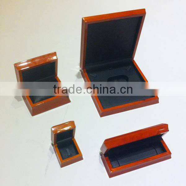 Premium Wooden Ring/Watch/bangle/Bracelet/Pendant/Necklace/Earring Jewelry Box