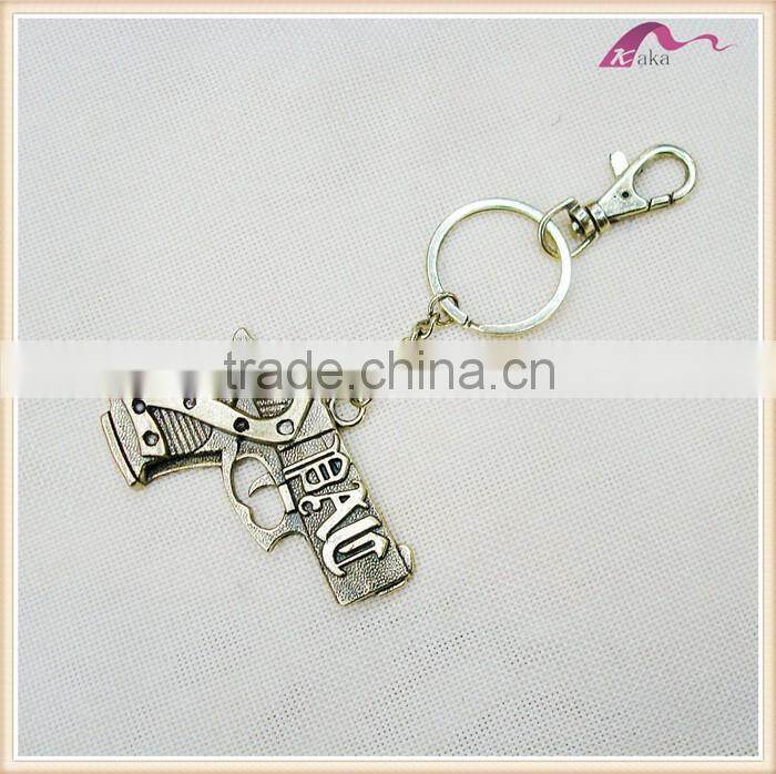 Promotional Metal Gun Keychain For Dubai Decorations