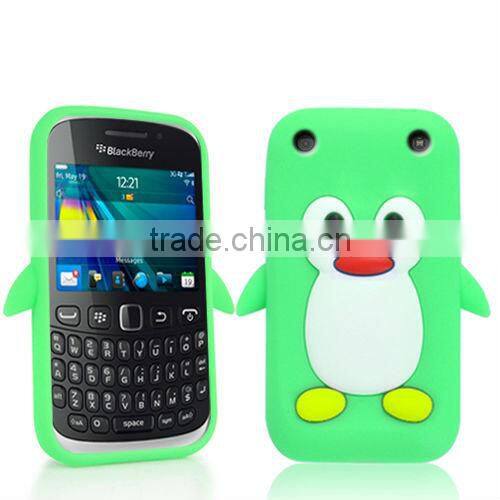 PENGUIN SILICONE SKIN Mobile Phone Case COVER FOR BLACKBERRY CURVE 9320