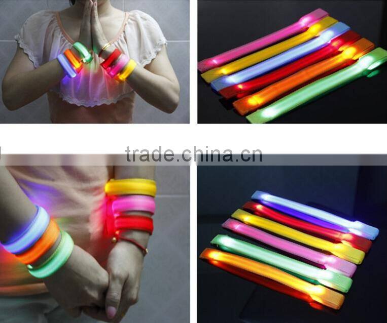Yiwu Wholesale Low Price Profitional Gift Colorful Fashion Customized Nylon LED Flash Wristband