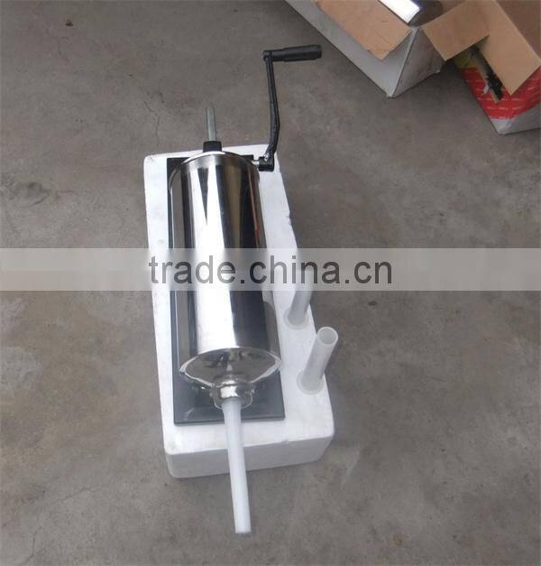 Horizontal manual commercial sausage stuffer