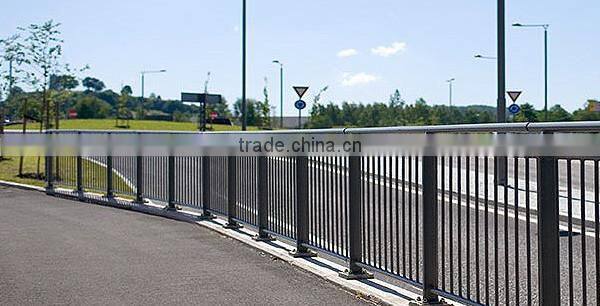 Eco-Friendly Easily Roadside Safety Fence