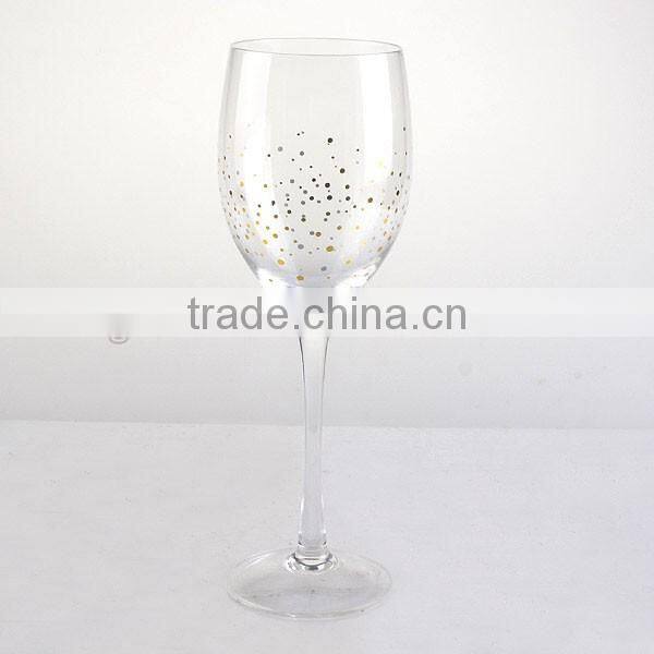 High quality wine glass set with gold decal