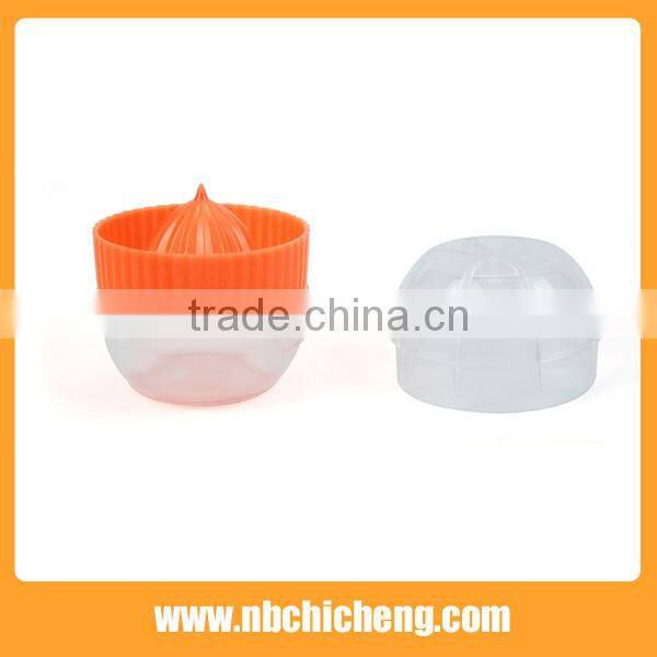 2015 wholesale Lemon Squeezer hand mini automatic lemon juicer