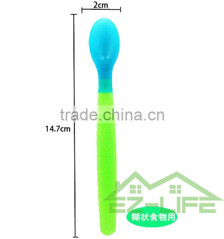 4 pcs/set ECO baby heat Temperature Sensitive silicone Color Changing spoons