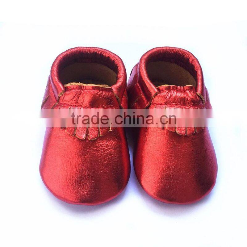hot selling baby leather moccasin shoes the metal color moccasins shoes