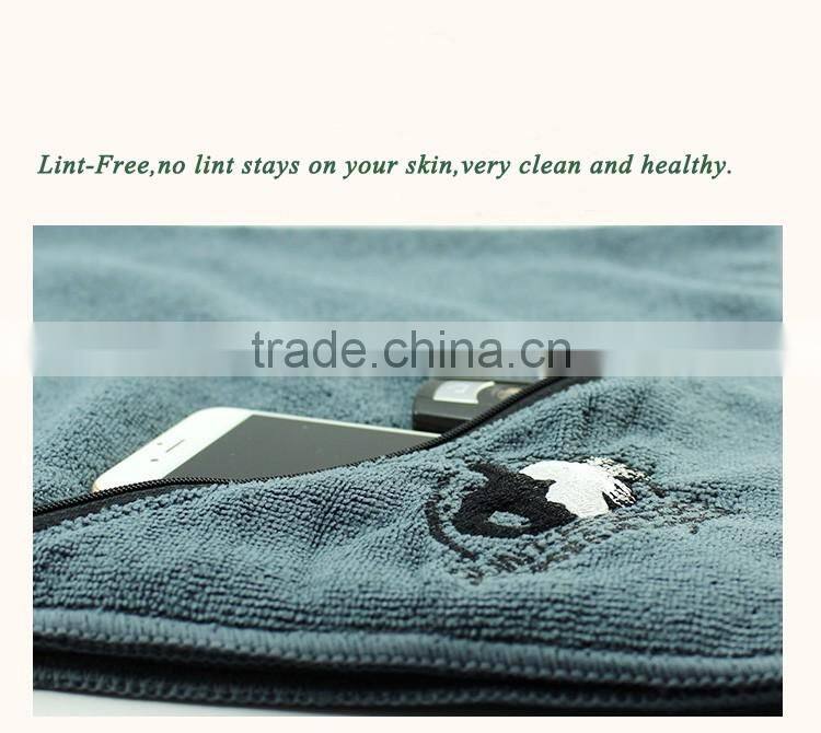 Bamboo sports towel with zipper