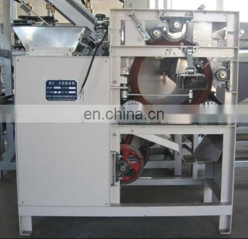 High efficiency peanuts roaster/coffee bean roaster/roasted peanut peeling machines