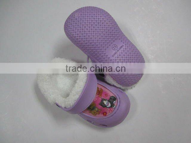 man plush clog