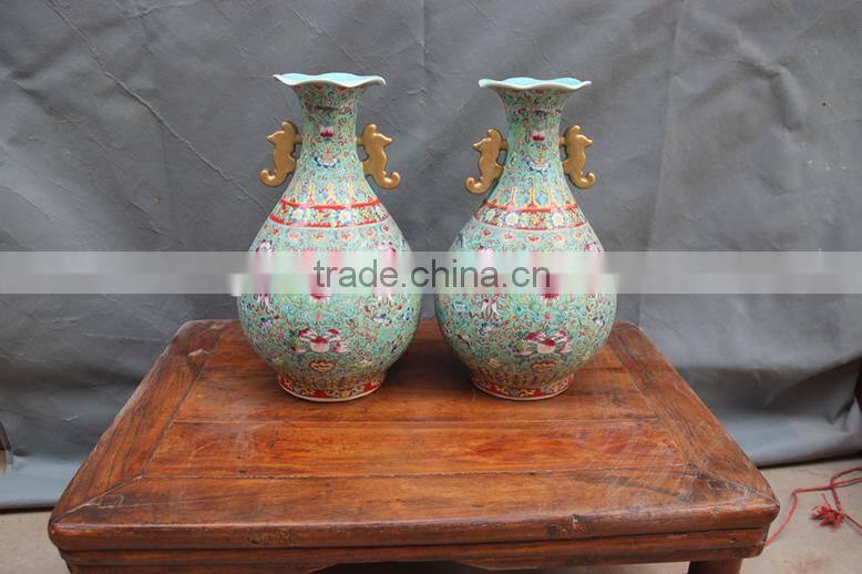 China Collectible Qing Dynasty Hand Painted Ceramic Vases