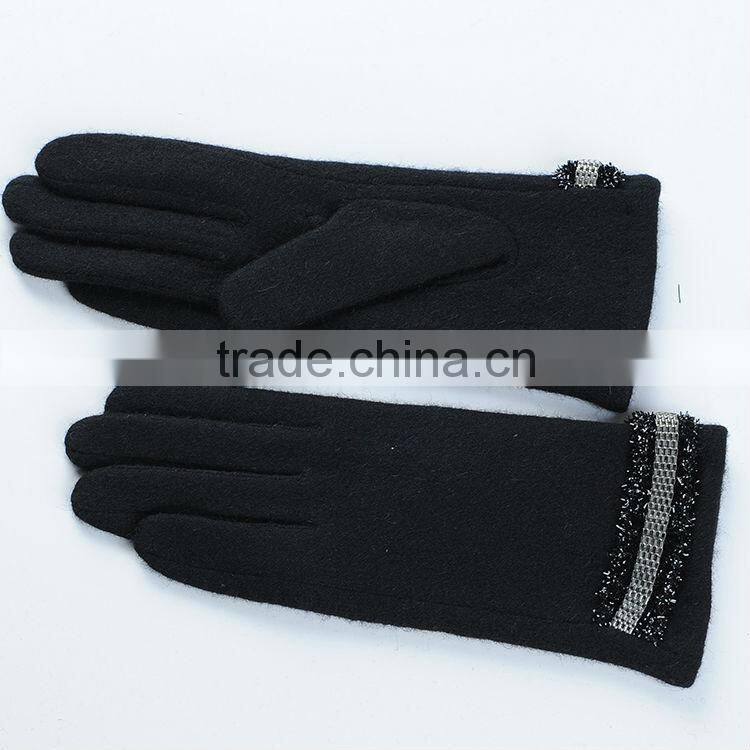 Black colored paillette decorated Women Wool Gloves Made with your comfort in mind