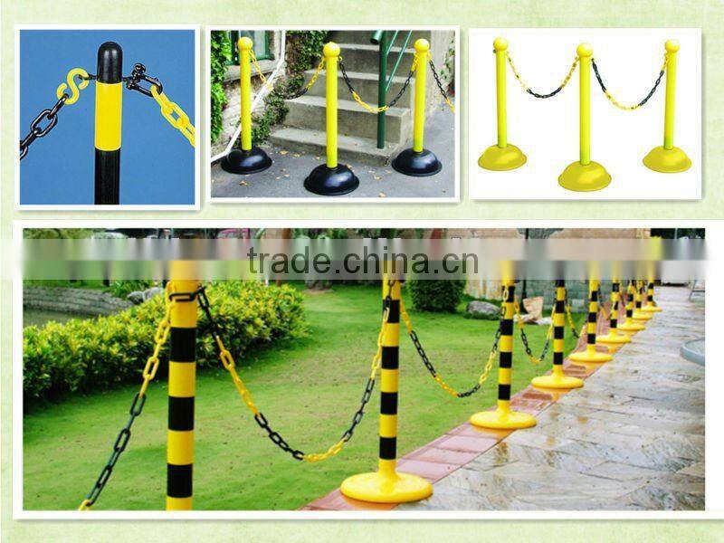 plastic safety chains and roadblocks Lights