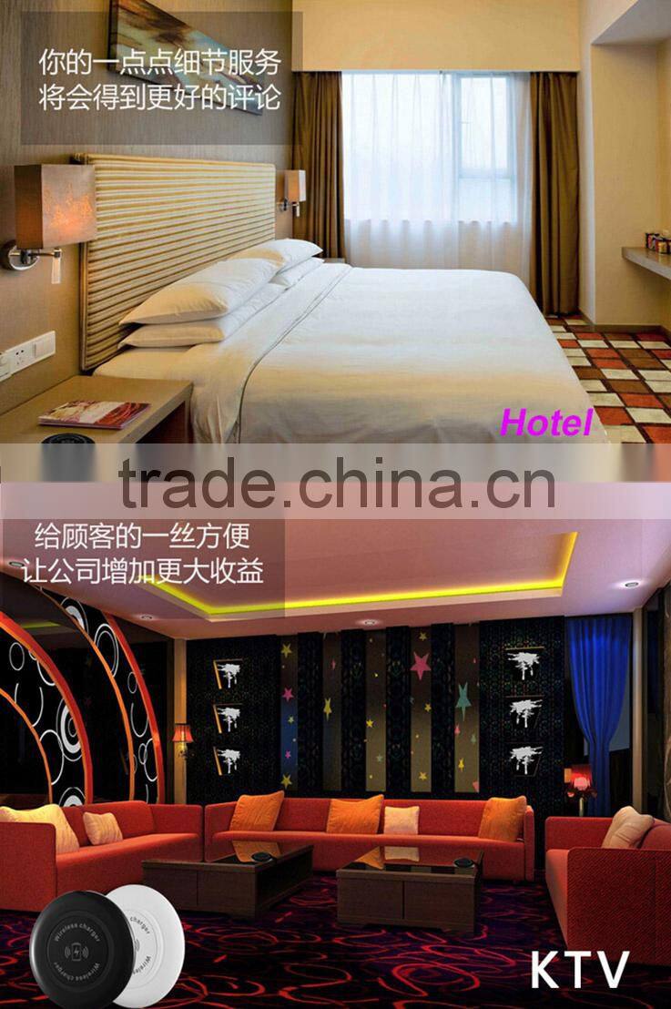 New popular Hotselling adhesive Qi wireless charger phone wireless charger with CE ROHS FCC approved