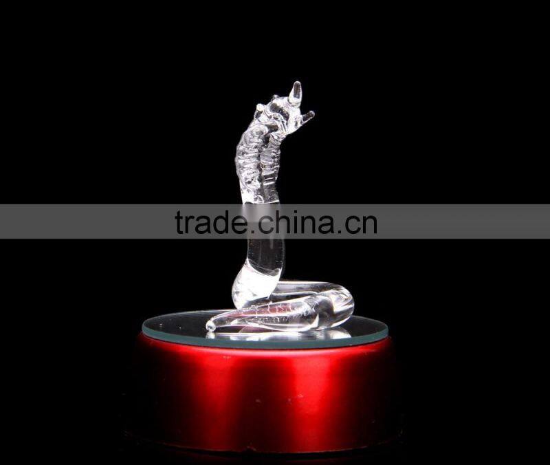 New Custom design pig figurine make glass figurines for home decration
