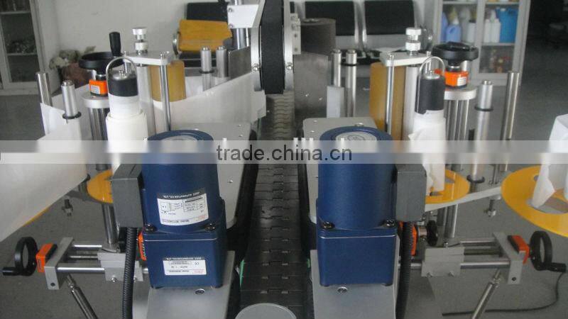 Lube Oil Flat Bottle Labeling Machine
