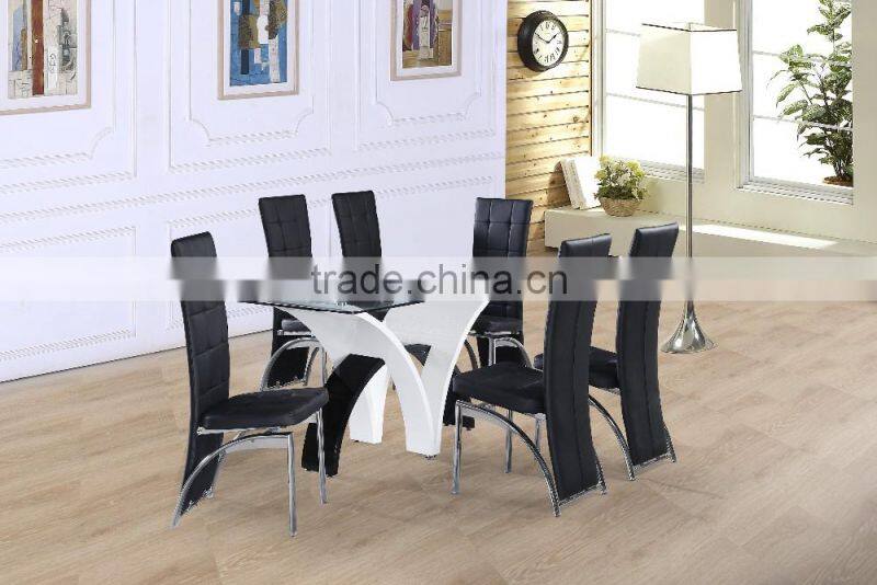 Moden glass dining table