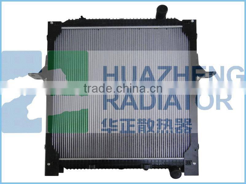 Heavy Duty Truck Plastic Tank Aluminum Core Manufacturer Auto Radiator