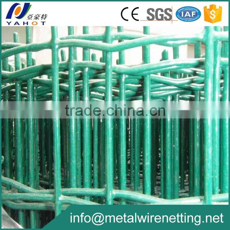 Plastic Coated Welded Holland Wire Mesh Fence