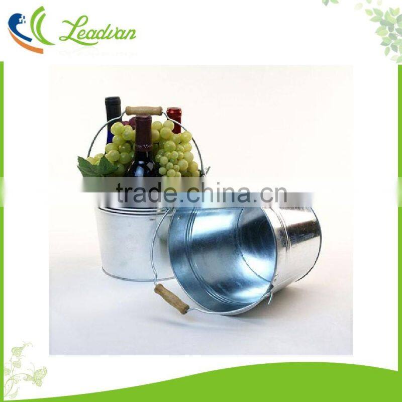 mini iron flower buckets with tray