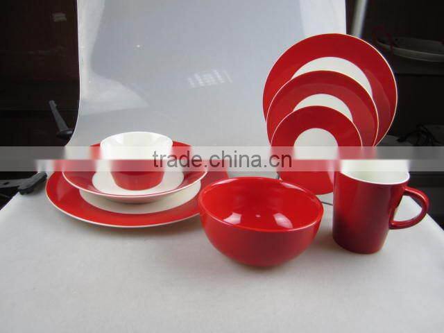 round color-glazed dinner set