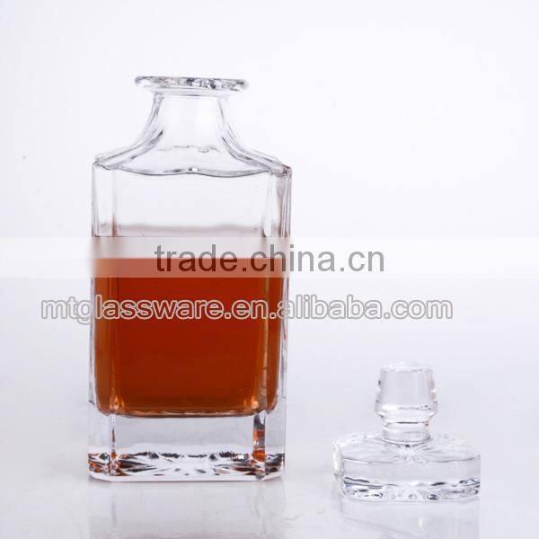 Whiskey Bottle and Whiskey glass Set