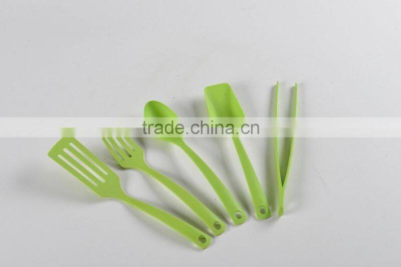 Food grade set of 5 kitchen utensil set