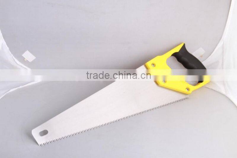 garden saw with plastic handle