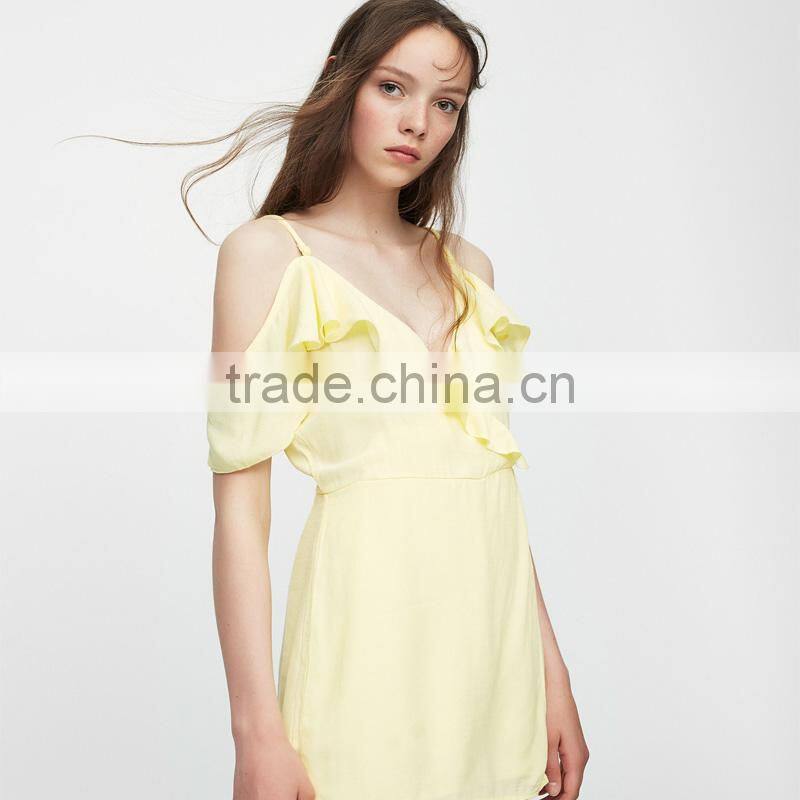 2017 Plain-coloured cut out shoulder sexy V-neck women Ruffled jumpsuit