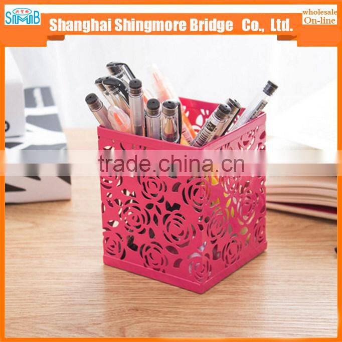 cheap wholesale good quality mental carved hollow pen holder for school and office