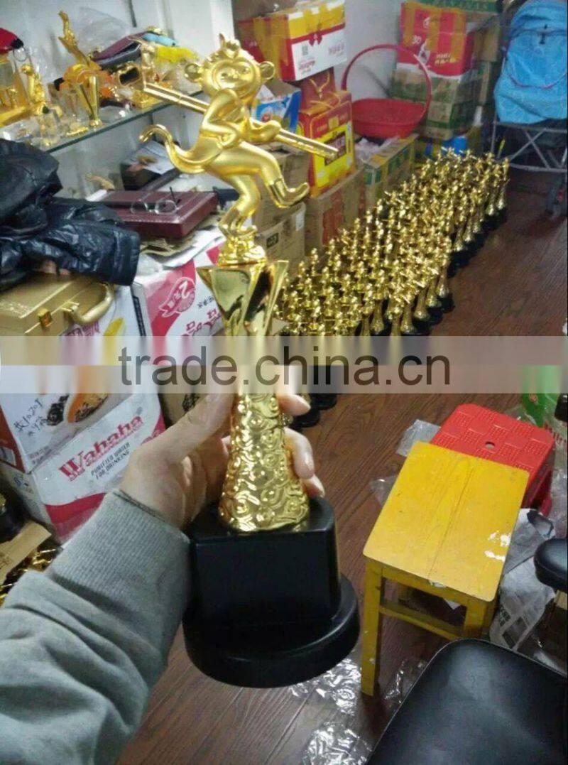 NEW Style High Quality Beautiful Gold plated Monkey With Crystal Base For business gift