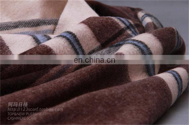 inner mongolia factory wholesale lambs wool plain woven yarn dye scarf fashion ladies winter warm classic tartan wool shawl