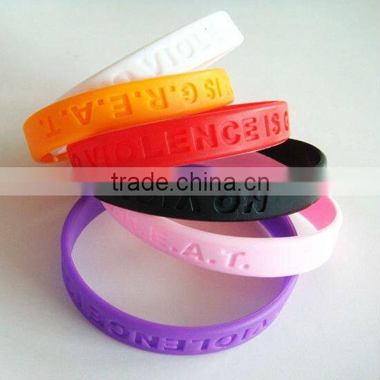factory produced fashion bracelet silicone