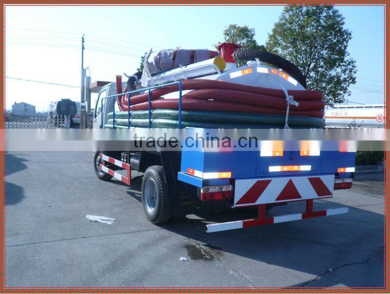 Bottom price vacuum pump waste water carrier truck
