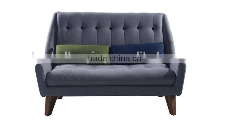 S001A Victorian style sofa