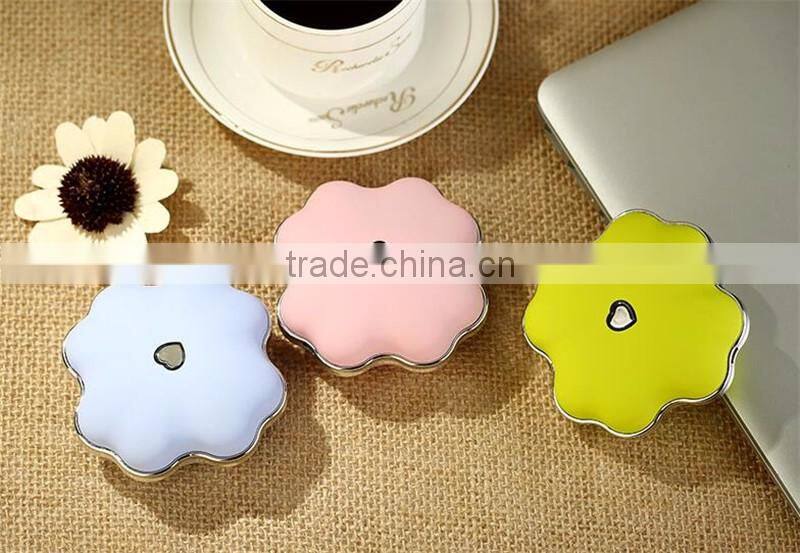 New USB Hand Po Clover Mini Challenge Po mobile power Security polymer rechargeable treasure