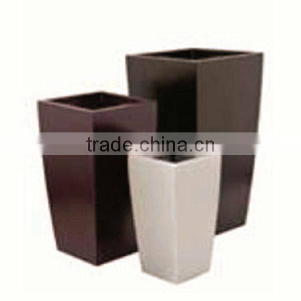 Ceramic finish flower pot and tree planters for garden