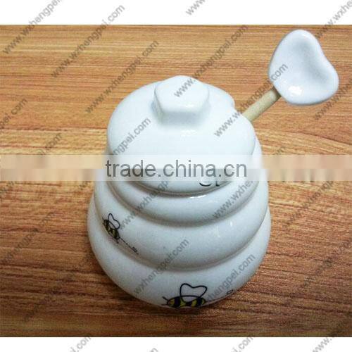 wedding gift White ceramic honey bee cute seasoning box