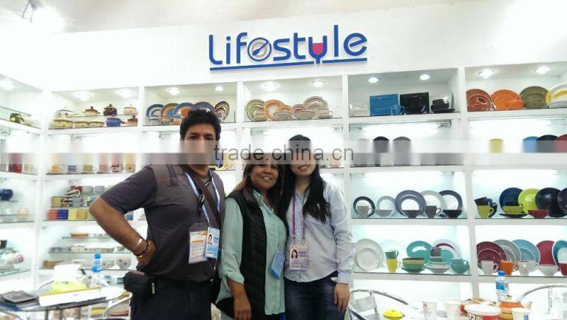 big ceramic baking tray,ceramic ovenware cassrole with relief logo,stoneware bakeware plate