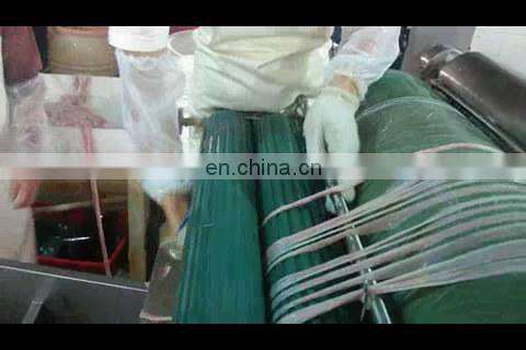 Cow pork intestine cleaning machine / sausage casing peeling machine / pork intestine sausage casing