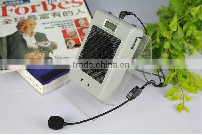 Megaphone with LED display (CE Certificate KM-666)