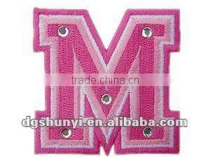 CUPCAKE RHINESTONE APPLIQUE