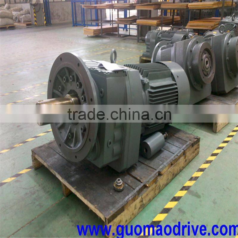 Helical gear reductor motors
