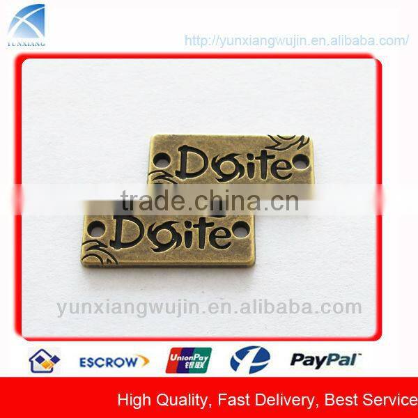 CD8542 Fashion Custom Letters Metal Clothing Labels