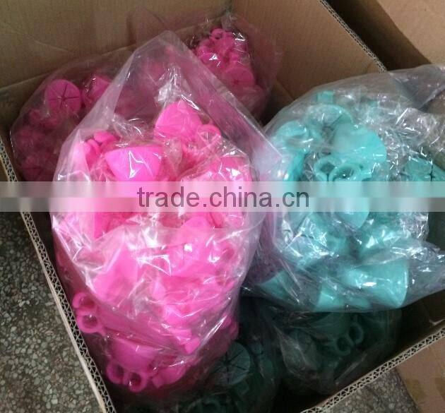 Wholesale Fashion Shape customized logo diamond silicone finger wearable nail polish bottle holder