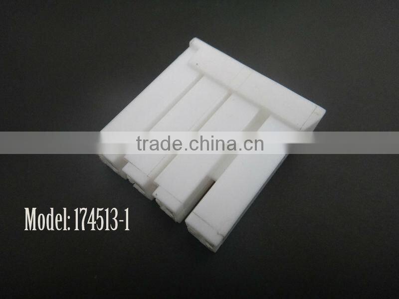 4 PIN 187 Positive Lock Connectors AMP174513-1