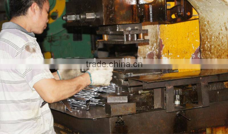 Wholesale heavy duty display wire hook for rectangular hangrails