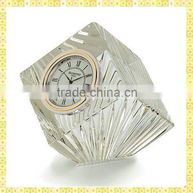 Handmade Unique Exquisite Crystal Clock Tower For New Year Gifts Souvenirs