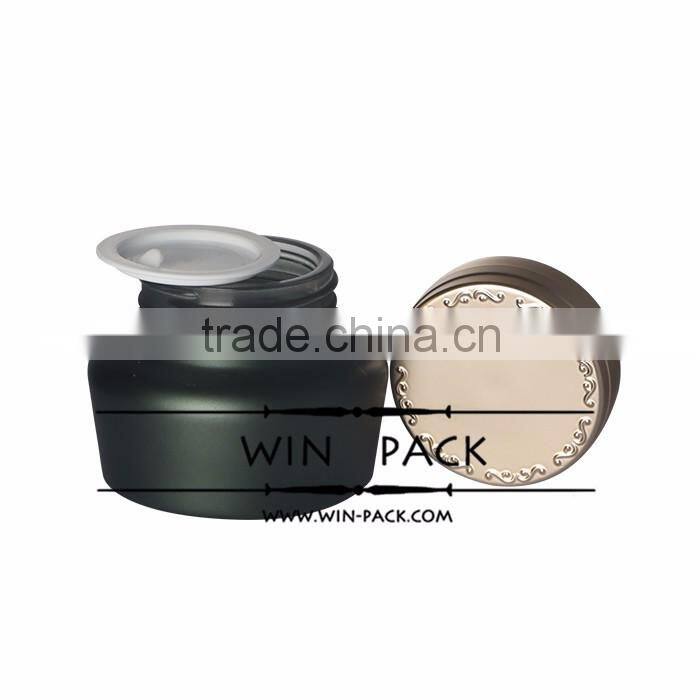 WY8905 2016 new collection, popular cosmetic jar, round jar with UV golden cap