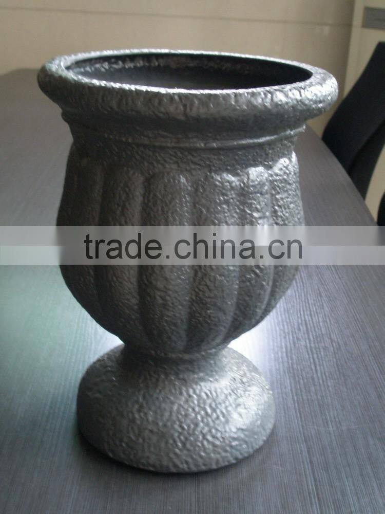 Wholesale OEM blow molding plastic fish flower vase,small vase